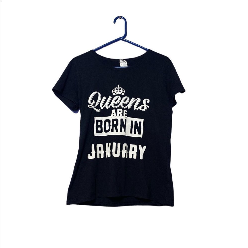 Queens are born in January graphic T-shirt Size Large